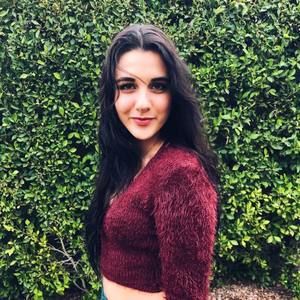 Meet your Posher, Rayna